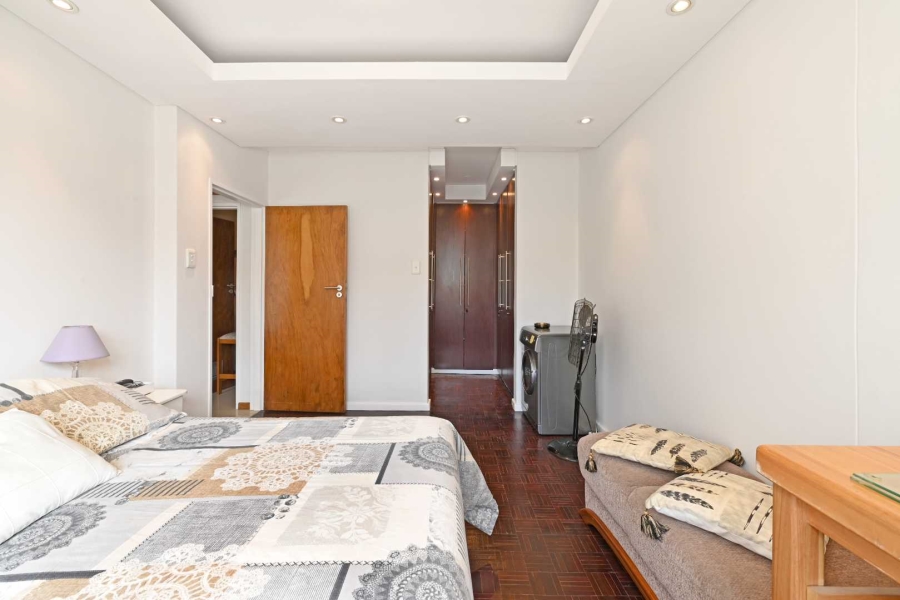 To Let 2 Bedroom Property for Rent in Sea Point Western Cape